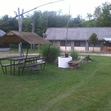 Hotel Sakaltanya Sorozo- Borozo Pihenohaz Vének Exterior foto