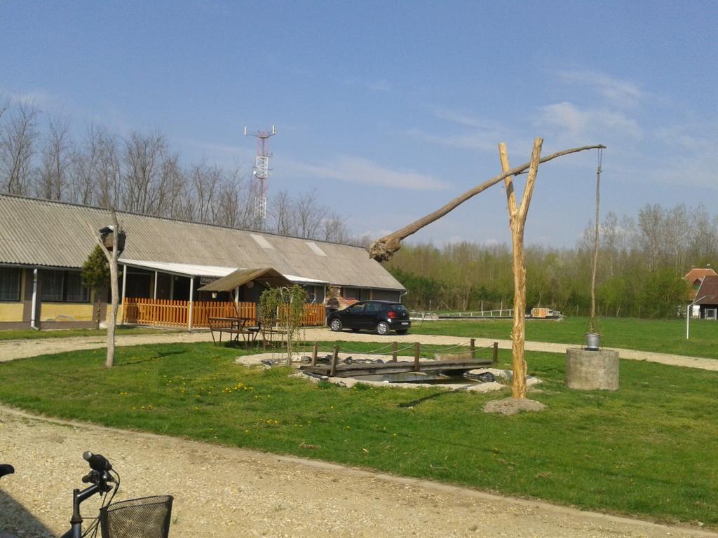 Hotel Sakaltanya Sorozo- Borozo Pihenohaz Vének Exterior foto